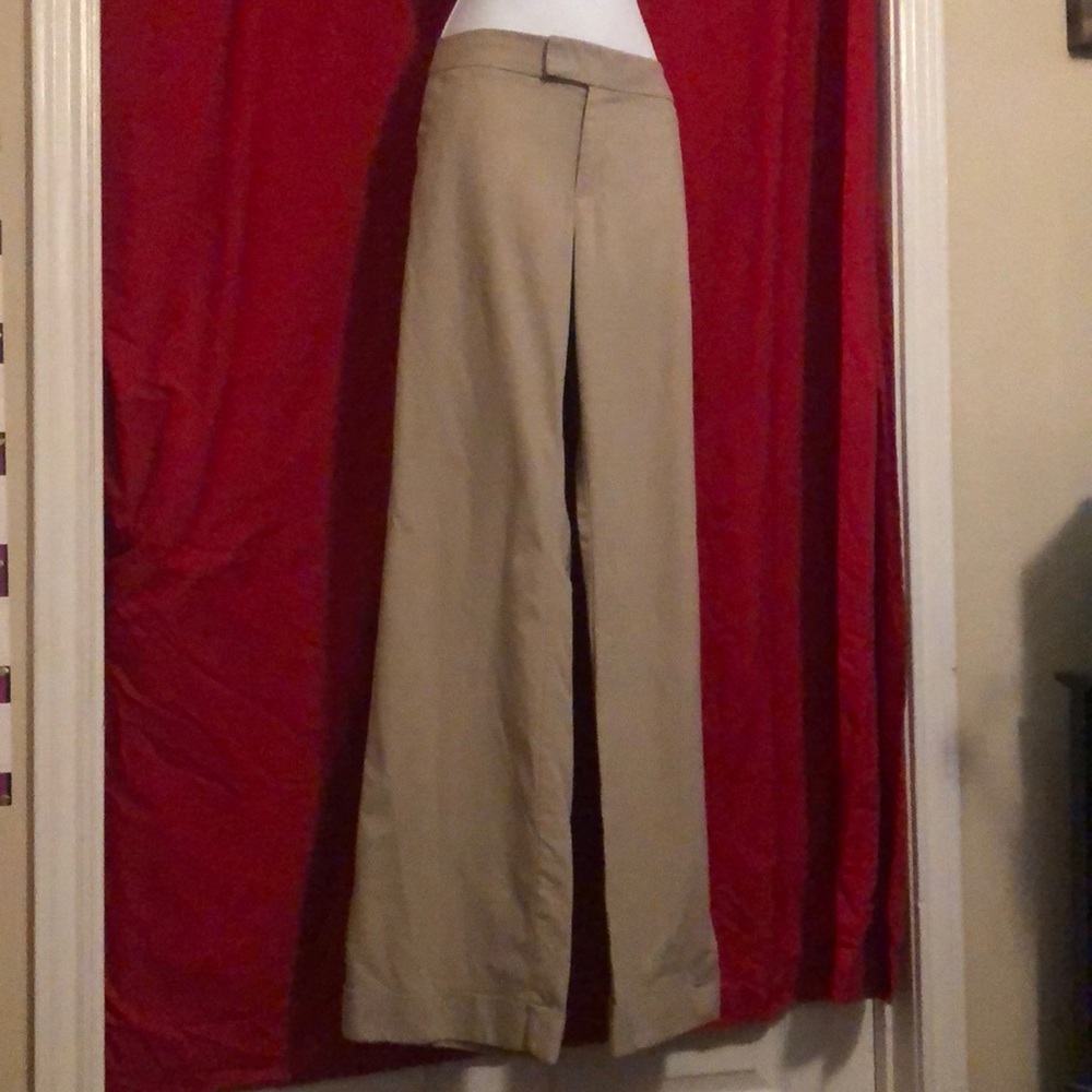 Old Navy khaki #65
